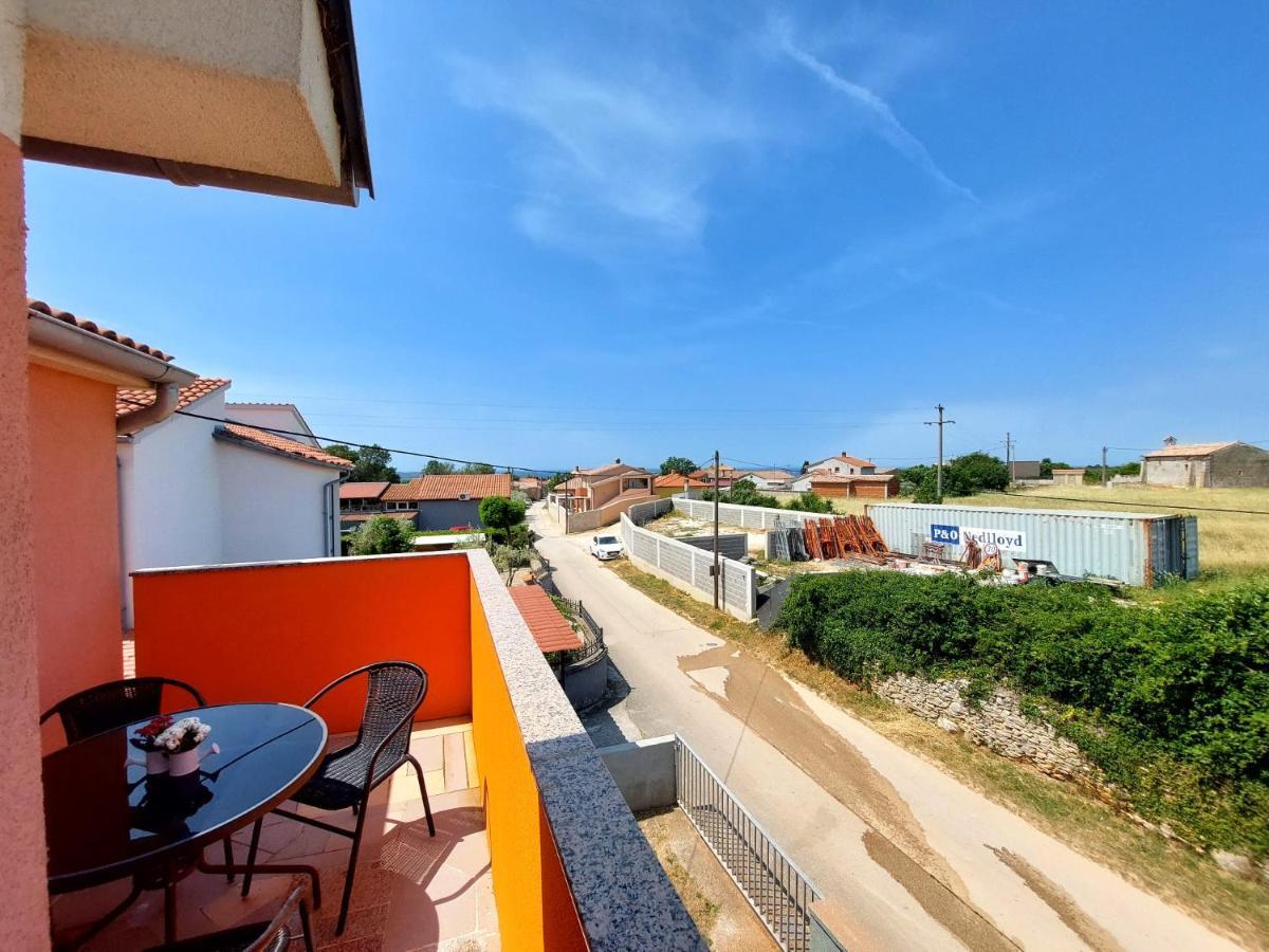 Apartman Zeljo Galizana Luaran gambar