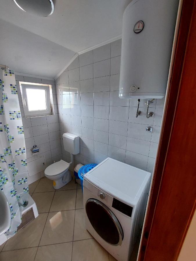 Apartman Zeljo Galizana Luaran gambar